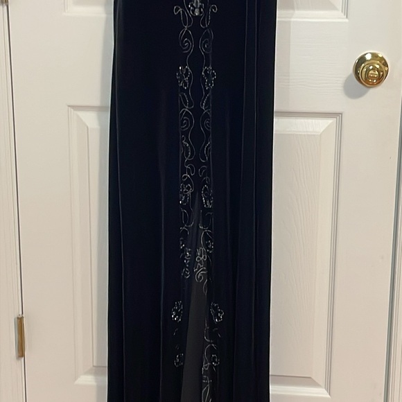 Vintage Black Evening Gown, silver designs, maxi dress, Dave & Johnny, 11/12 - Picture 5 of 11